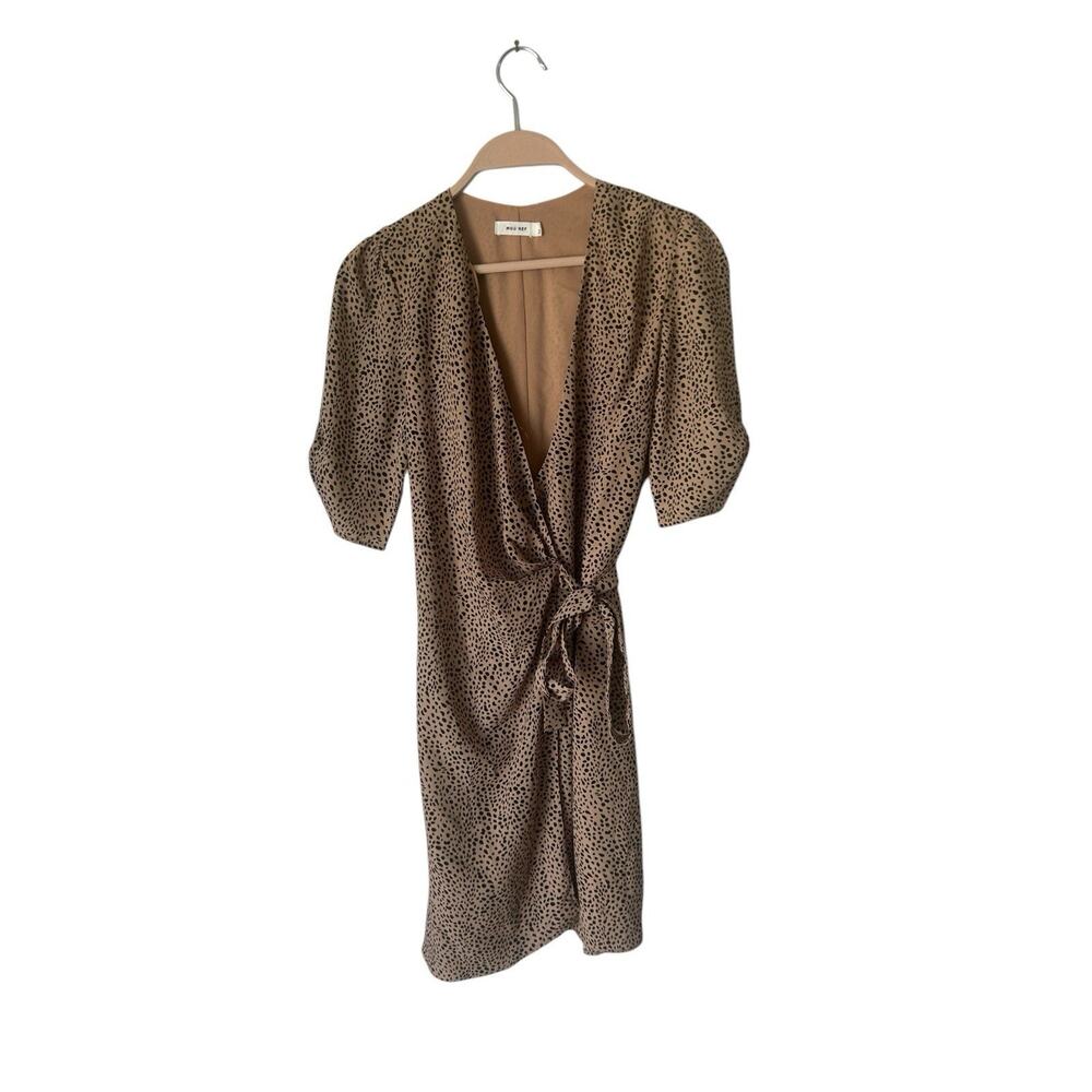 Mod Ref sz small Tan/black spotted wrap dress short womens‎ small